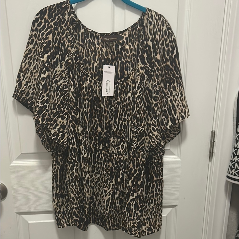 BOLD elements Black Tan Flutter Sleeve Tunic